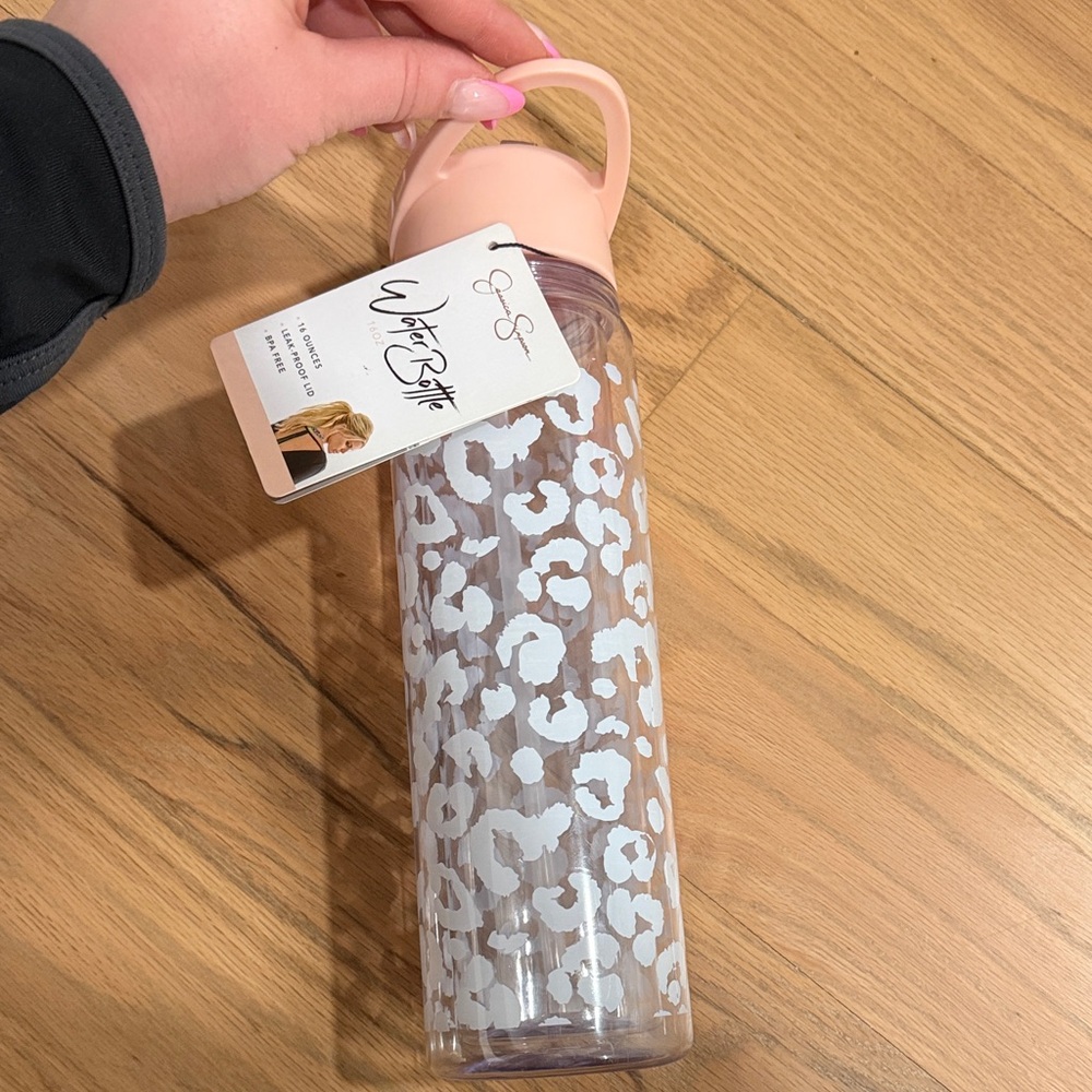 NWT Jessica Simpson Pink and White Water Bottle